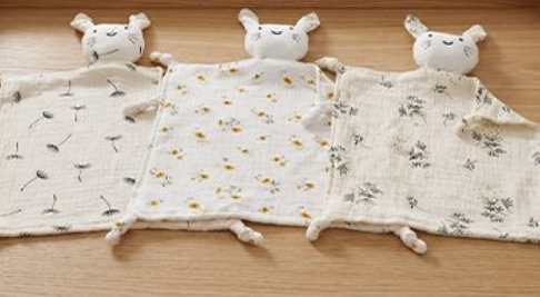 Doudou lapin | fleurs et pissenlit